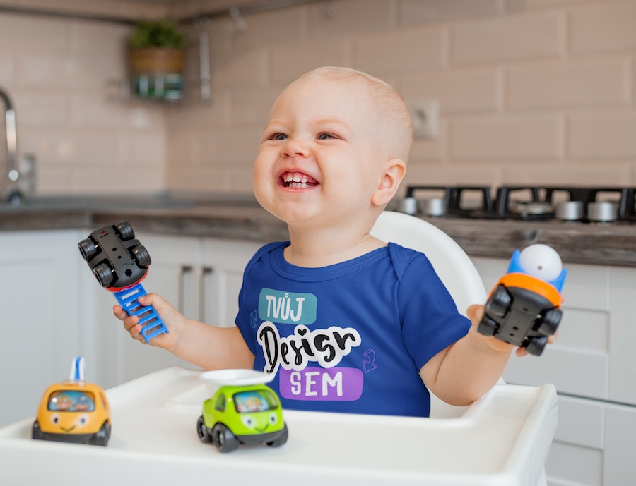 Dětské body s autíčkem navrhneš na puppynator.cz