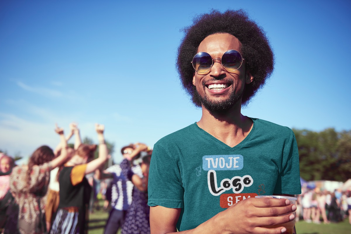 Navrhni si tričko s logem kapely - puppynator.cz